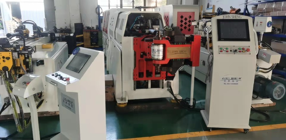 SB65RE一CNC旋转机头弯管机